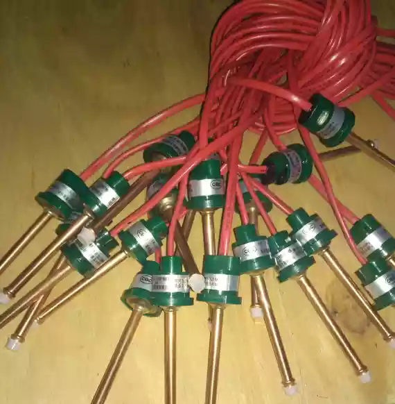 Linh kiện sửa chữa máy bơm nhiệt, sẵn sàng tại kho Linh Trung